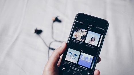 Pros of digital audio advertising on streaming services